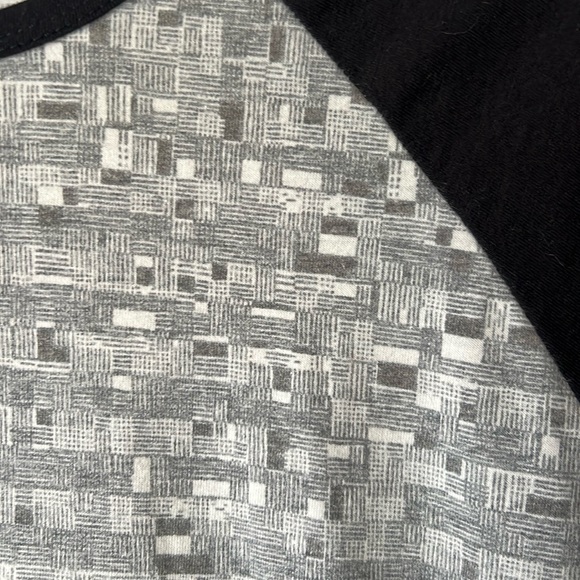 🛍 2/$15 Lularoe Randy - Picture 2 of 5